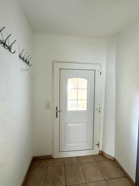 2 Zimmer Wohnung ab 01.09. befristet zu vermieten